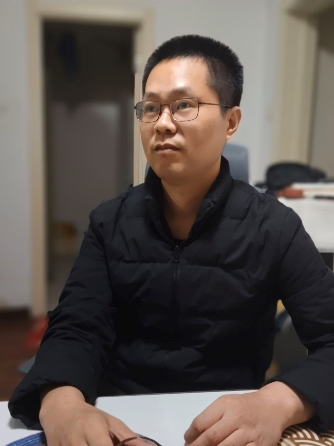 阳刚小叔